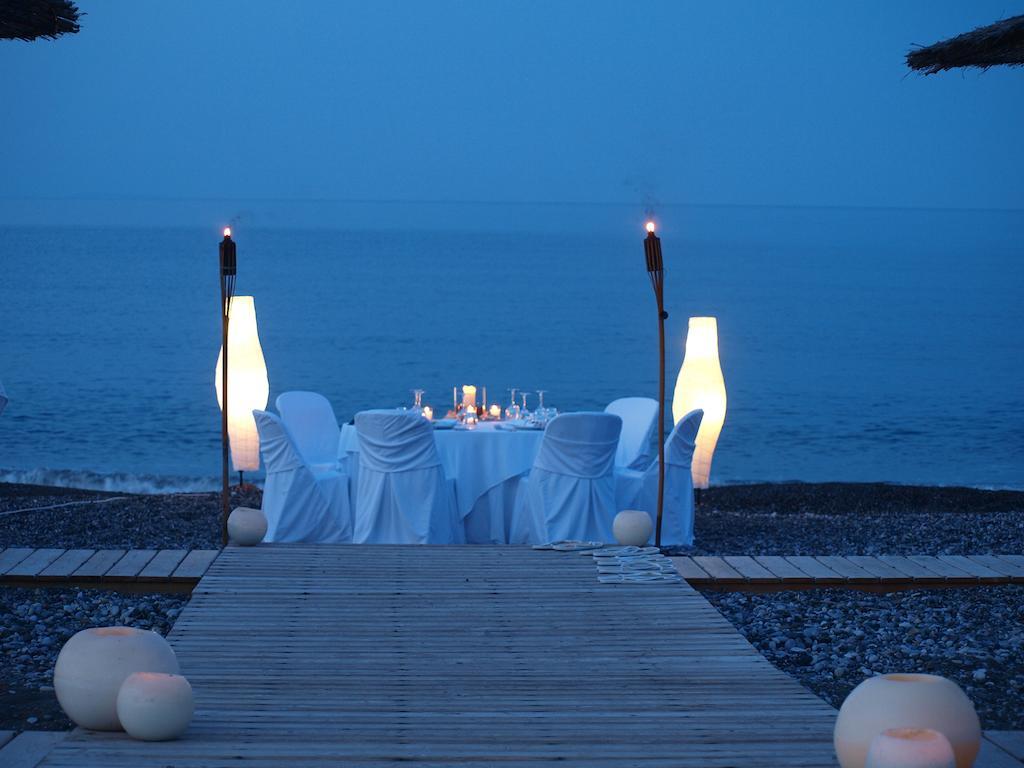Thalatta Seaside Hotel Agia Anna  Exterior photo